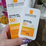 ضد افتاب بی رنگ لاروش پوزای