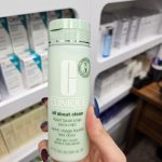 مایع شستشوی صورت پوست خشک و حساس کلینیک