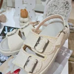 صندل کرم طرح استرادیواریوس